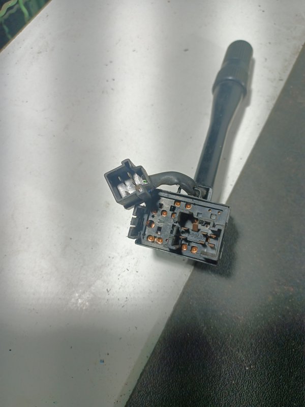 Comutador Manetes Piscas Escovas ROVER M8669