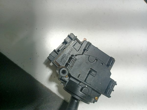 Comutador Manetes Piscas Escovas TOYOTA 173647
