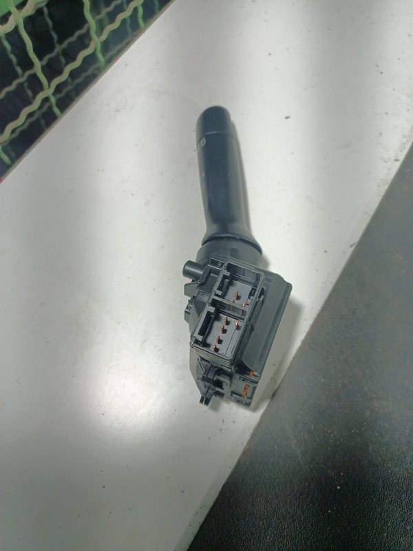 Comutador Manetes Piscas Escovas TOYOTA 17F144