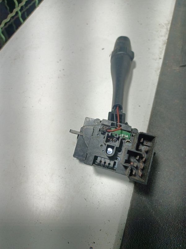 Comutador Manetes Piscas Escovas NISSAN 36931E