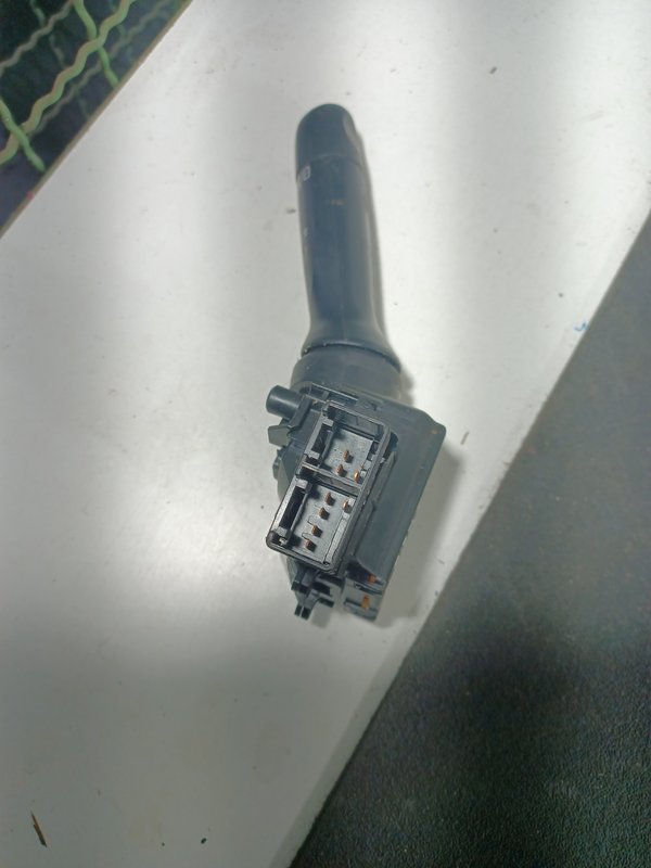 Comutador Manetes Piscas Escovas TOYOTA 0D03017F144