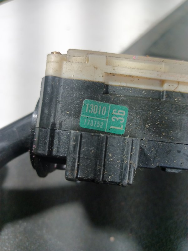 Comutador Manetes Piscas Escovas TOYOTA 13010173752