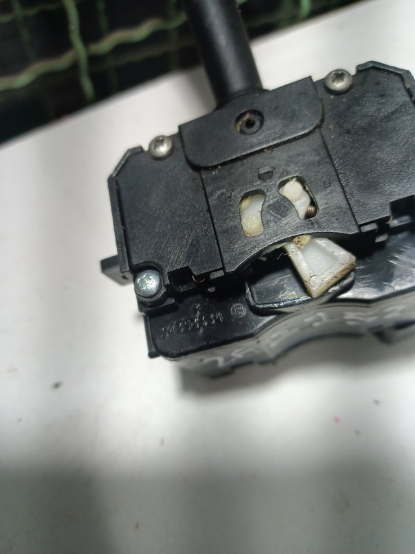 Comutador Manetes Piscas Escovas NISSAN 54353334B