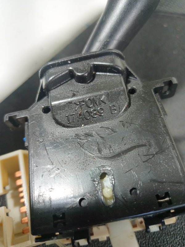 Comutador Manetes Piscas Escovas MAZDA 17A089B