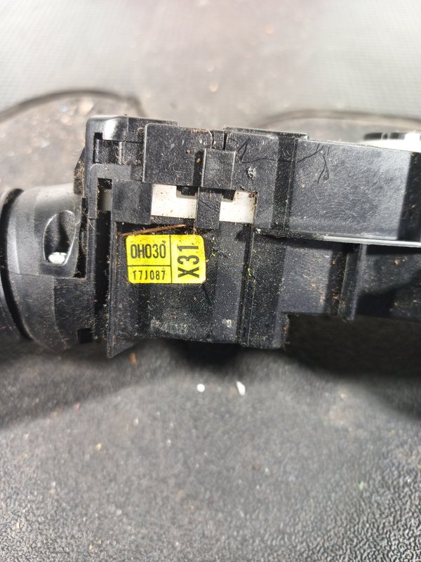 Comutador Manetes Piscas Escovas TOYOTA AYGO 0H03017J087