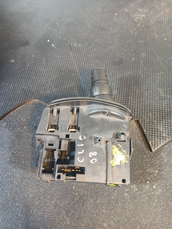 Comutador Manetes (Piscas e Escovas) RENAULT 88103009149