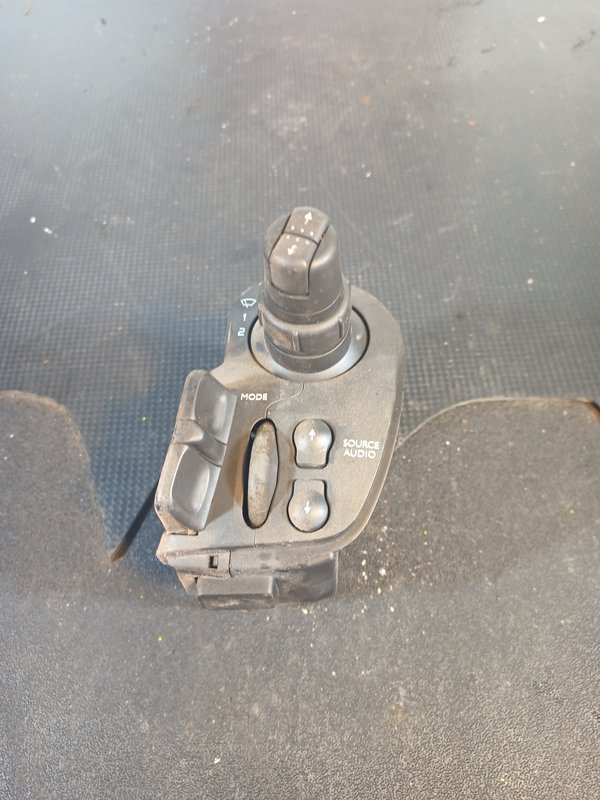 Comutador Manetes (Piscas e Escovas) RENAULT 88103009068