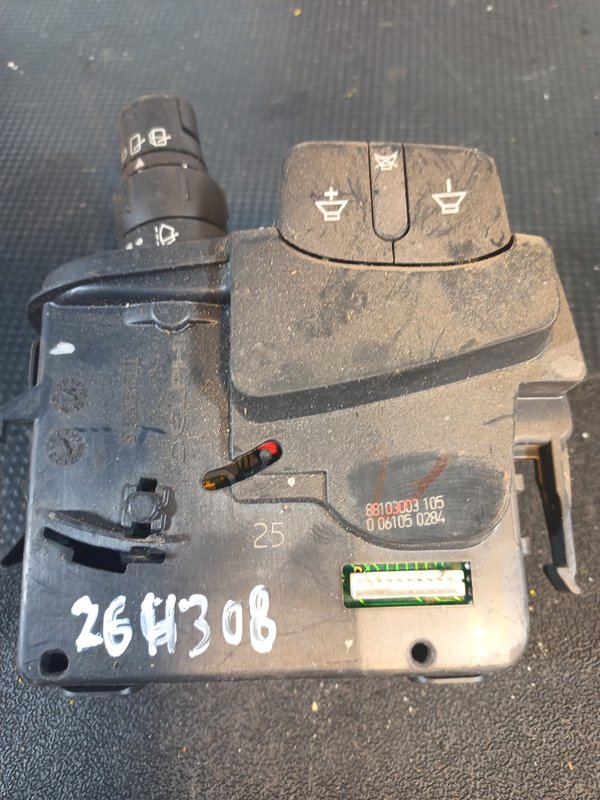 Comutador Manetes (Piscas e Escovas) RENAULT 88103003105