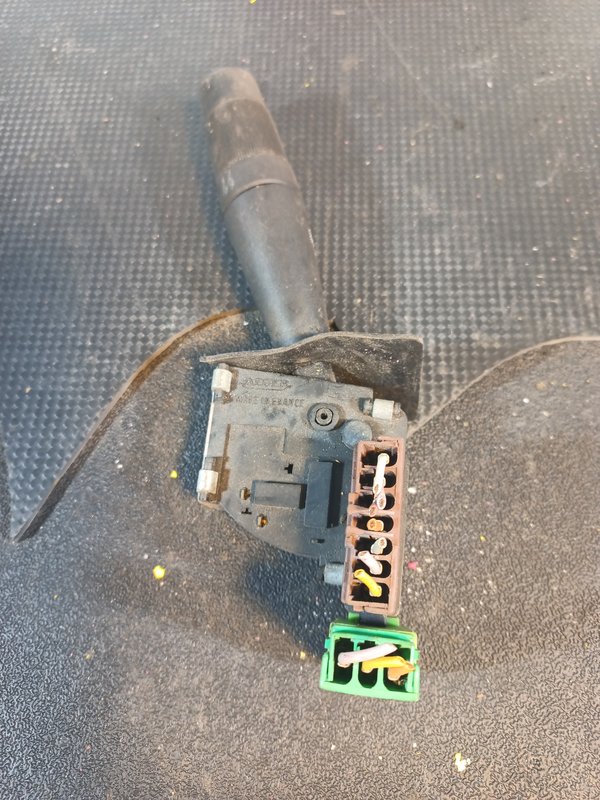 Comutador Manetes (Piscas e Escovas) PEUGEOT 9753275590