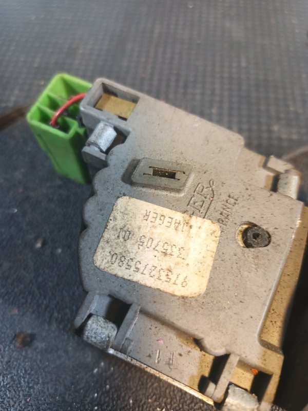 Comutador Manetes (Piscas e Escovas) PEUGEOT 9753275580