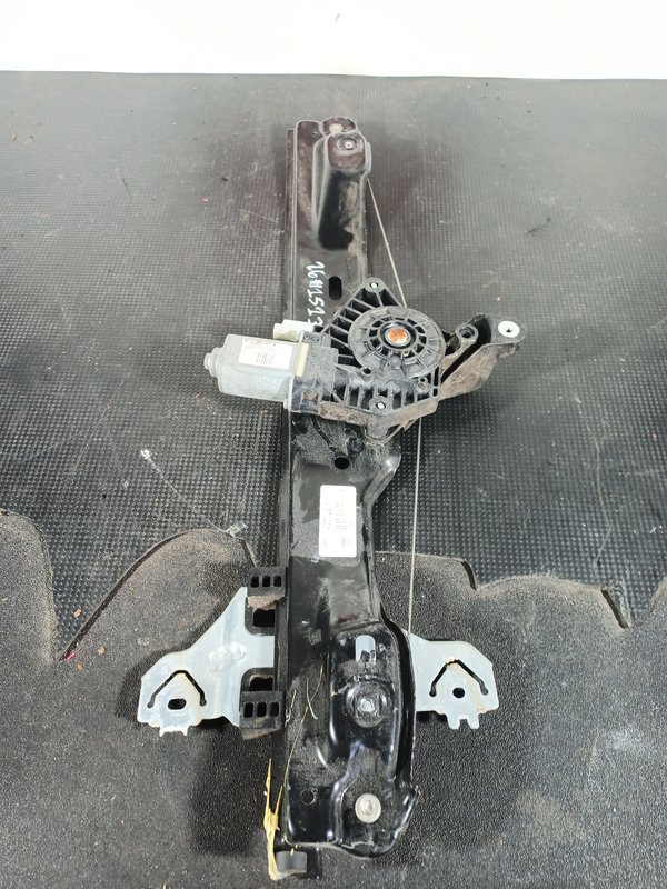 Elevador NISSAN QASHQUAI II 807004EA0D