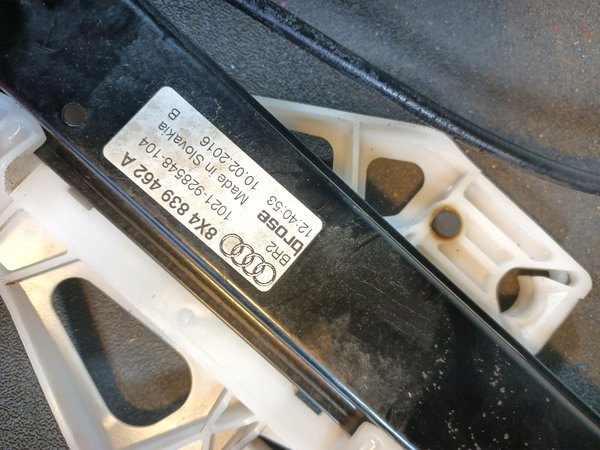 Elevador AUDI A1 8X4839462A