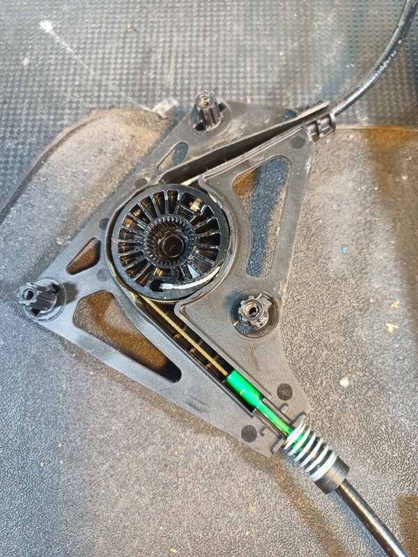 Elevador AUDI A1 8X4839462A