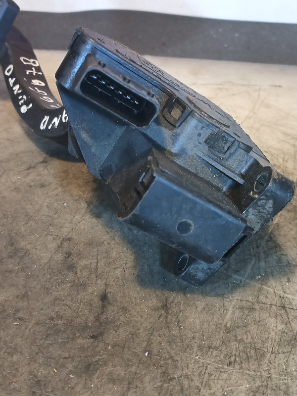 Pedal Acelerador FIAT PUNTO 55702020