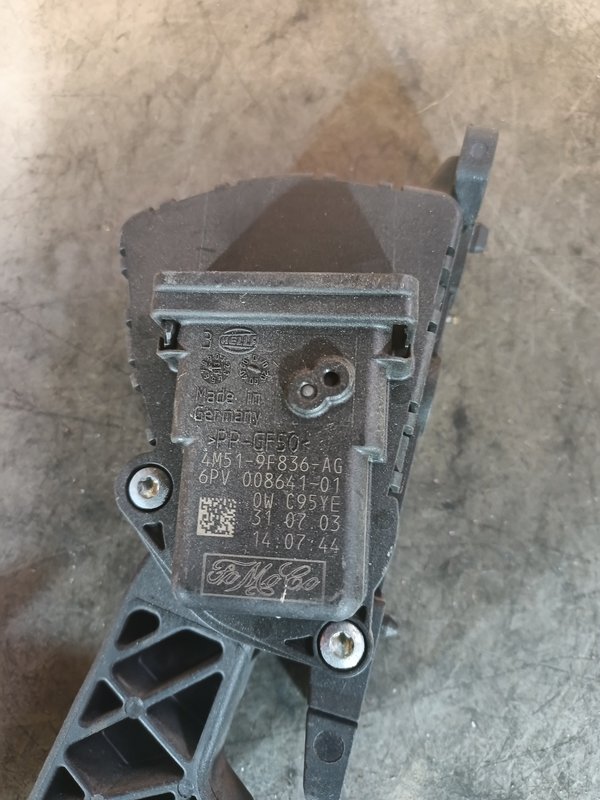 Pedal Acelerador FORD FOCUS II 4M519F836AG