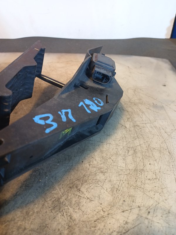 Pedal Acelerador BMW 1 E87 35426766931