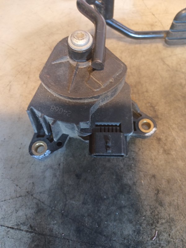 Pedal Acelerador RENAULT 8200159647