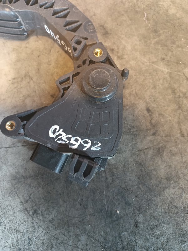 Pedal Acelerador RENAULT Trafic III 1.6 DCI 180027179R