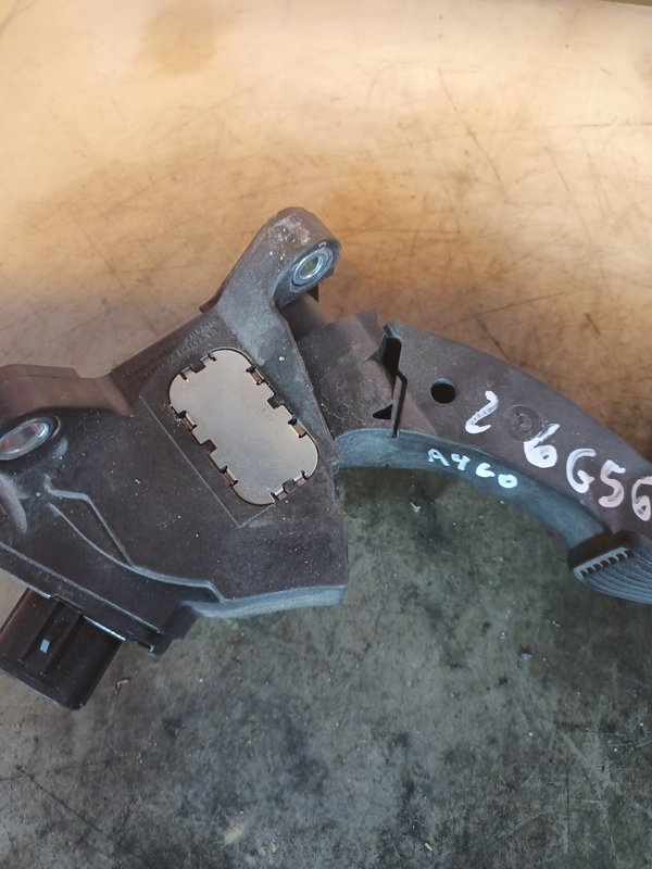 Pedal Acelerador TOYOTA 781100H050