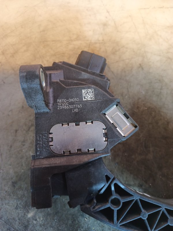 Pedal Acelerador TOYOTA 781100H050