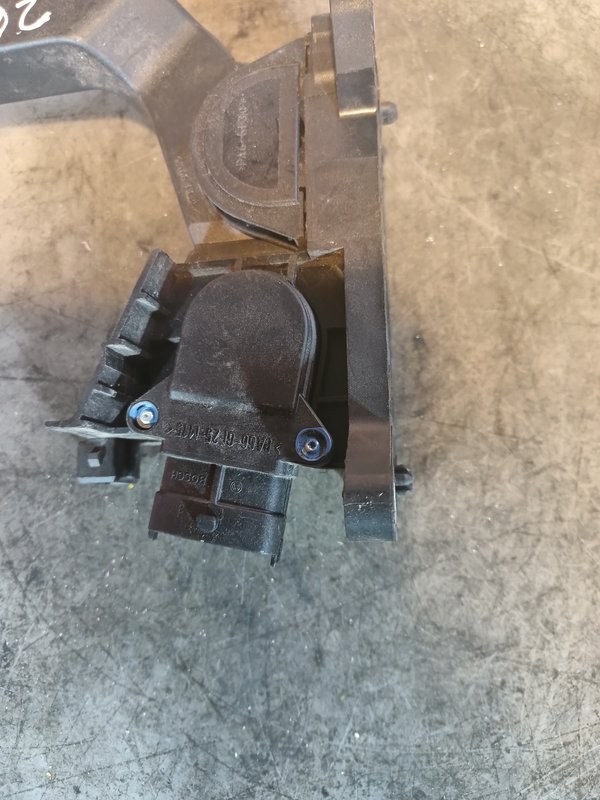 Pedal Acelerador MERCEDES VITO W639 A6393000604