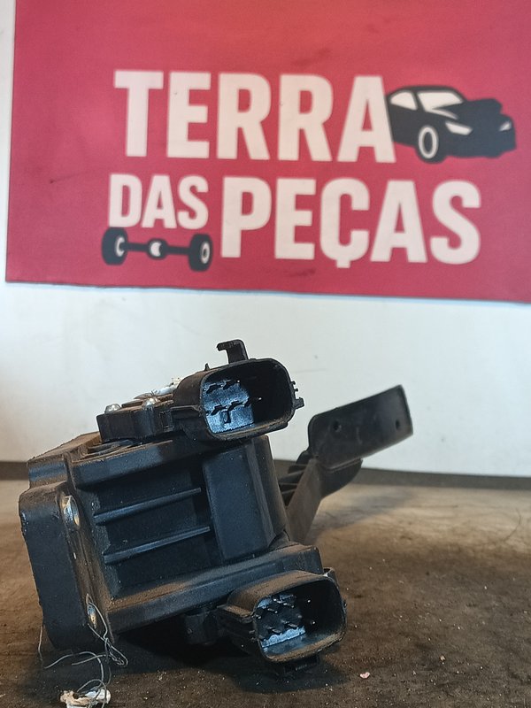 Pedal Acelerador Aston Martin 8D339F836AC