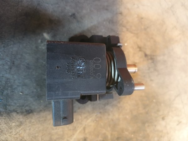 Potenciometro MERCEDES A0135427717