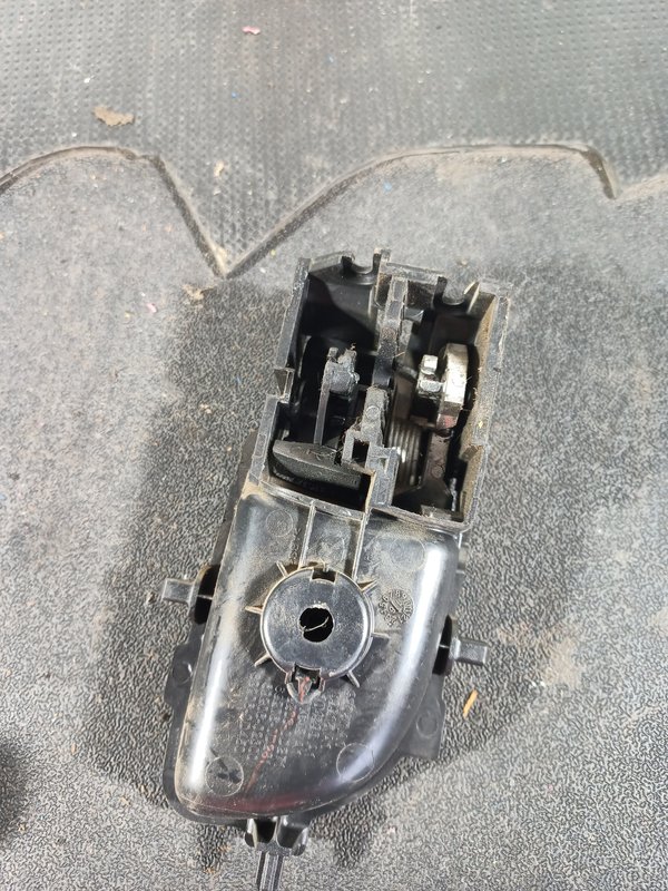 Puxador Interior TOYOTA AURIS 92057A1