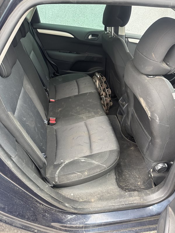 Interior Citroen C4 II