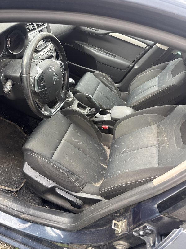 Interior Citroen C4 II