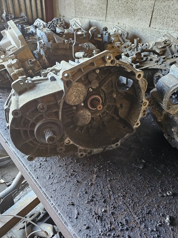Caixa de velocidades VAG 2.0 TDI GRF