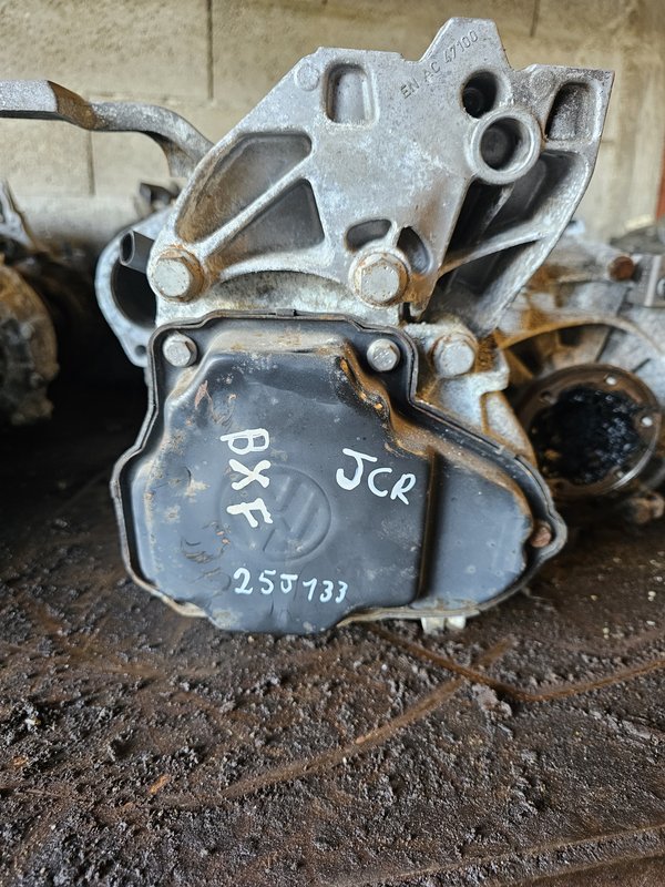 Caixa de velocidades VAG 1.9 TDI JCR