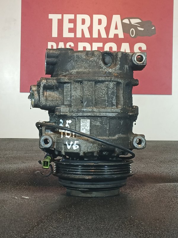 Compressor AC VAG 2.5 4B0260805C