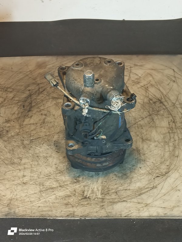 Compressor AC Volvo 2.3 6841028