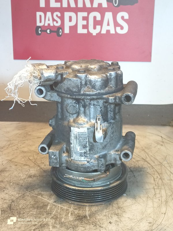 Compressor AC Renault 1.5 DCI 8200953359