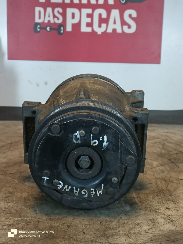 Compressor AC Renault 1.9 DCI 7700105765
