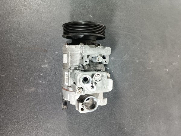 Compressor Ar condicionado Audi TT II 1K0820808A