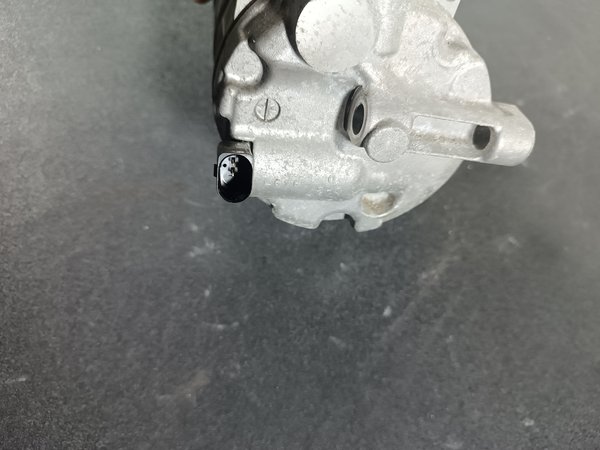 Compressor Ar condicionado Audi TT II 1K0820808A