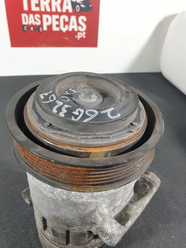 Compressor Ar condicionado RENAULT 1.5 DCI 926004EA0A