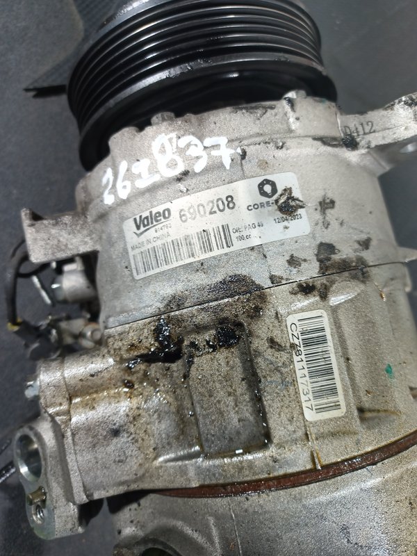 Compressor Ar condicionado BMW S5 F11 5R 6805070 PRETA