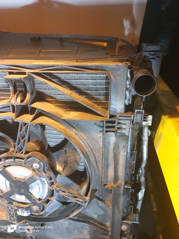 Radiadores Renault Trafic III 1.6 DCI 214104966R