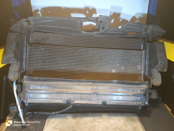 Radiadores Renault Trafic III 1.6 DCI 214104966R