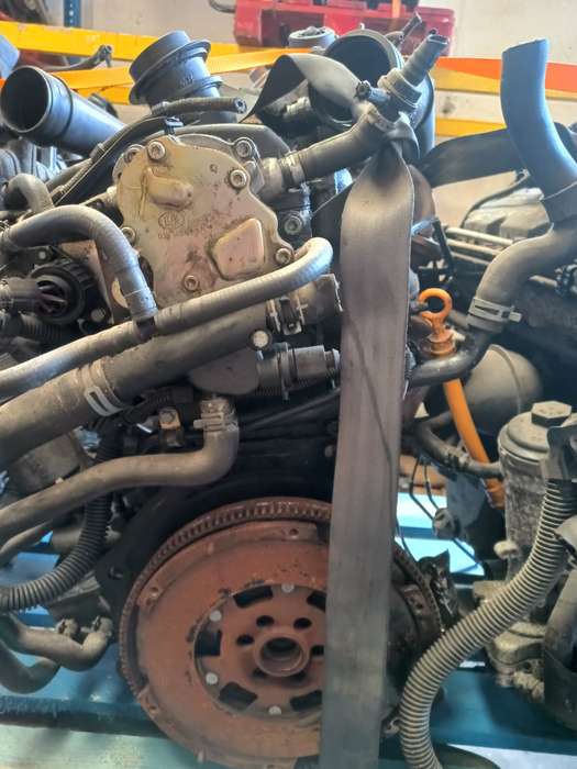 Motor VAG 1.9 TDI 115cv AJM