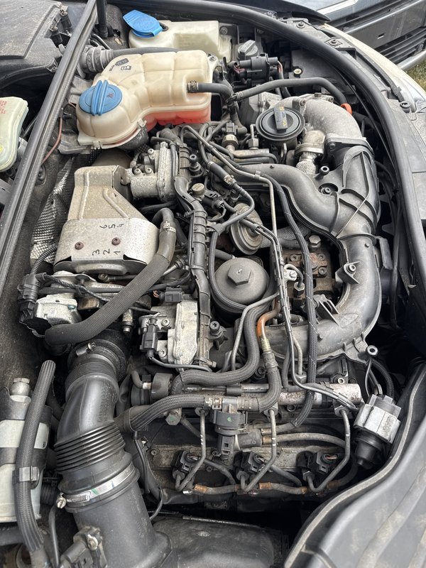 Motor Audi A4 3.0TDI ASB