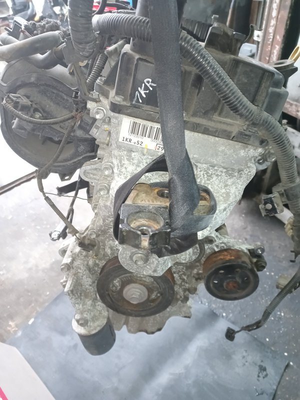 Motor Toyota 1.0i 1KR-B52