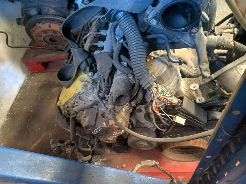 Motor Mercedes W211 122cv OM646.951