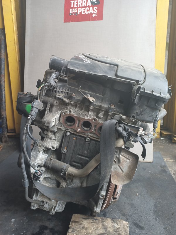 Motor Toyota 1.0 1KR-FE com carter de aluminio