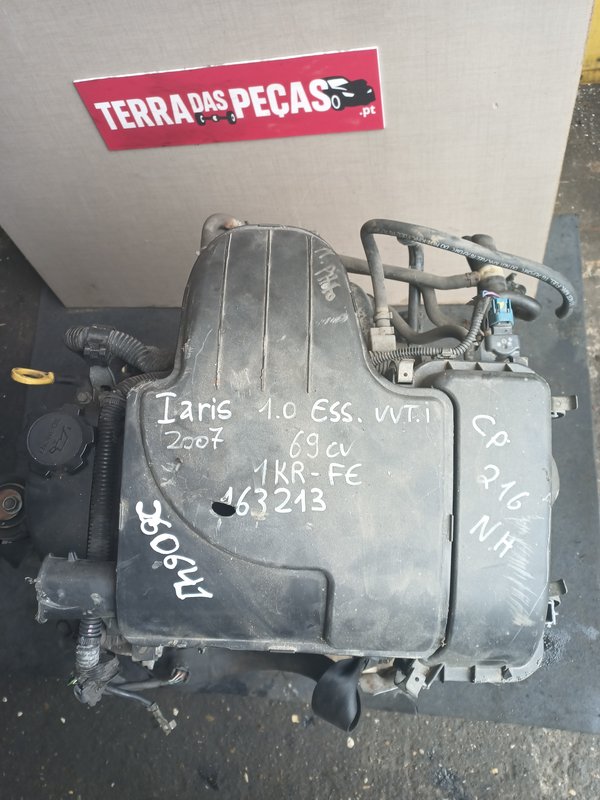 Motor Toyota 1.0 1KR-FE com carter de aluminio