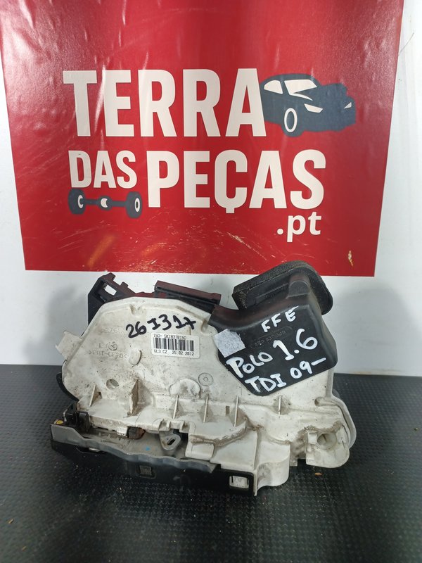 Fecho Porta VW POLO V FRENTE ESQUERDA 5K1837015D