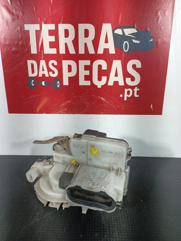 Fecho Porta VW POLO III FRENTE ESQUERDA 1HM862153